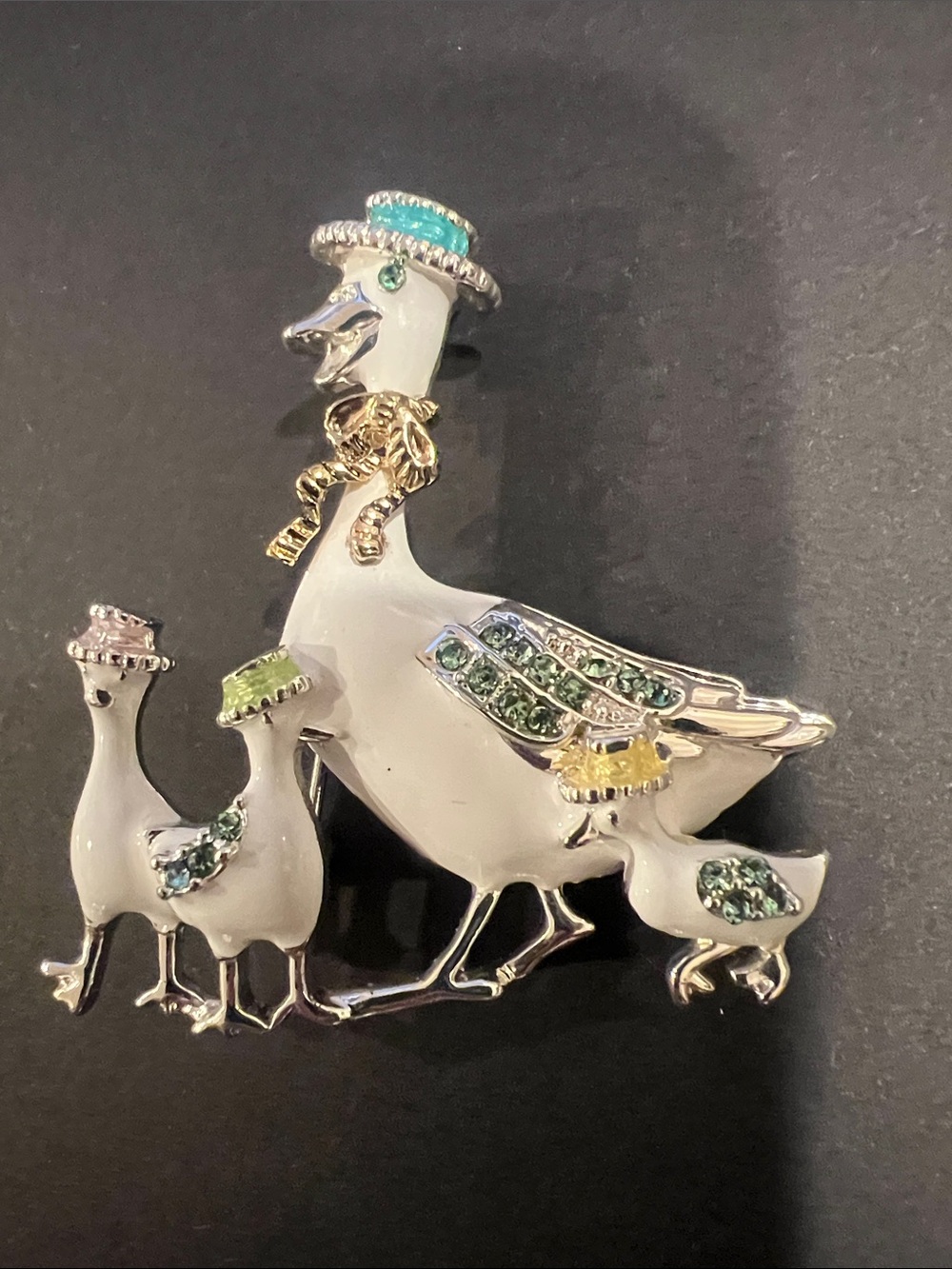 🐿️ any jewelry w squirrel is 5 for $20.Anne Klein Enamel Duck Family Brooch